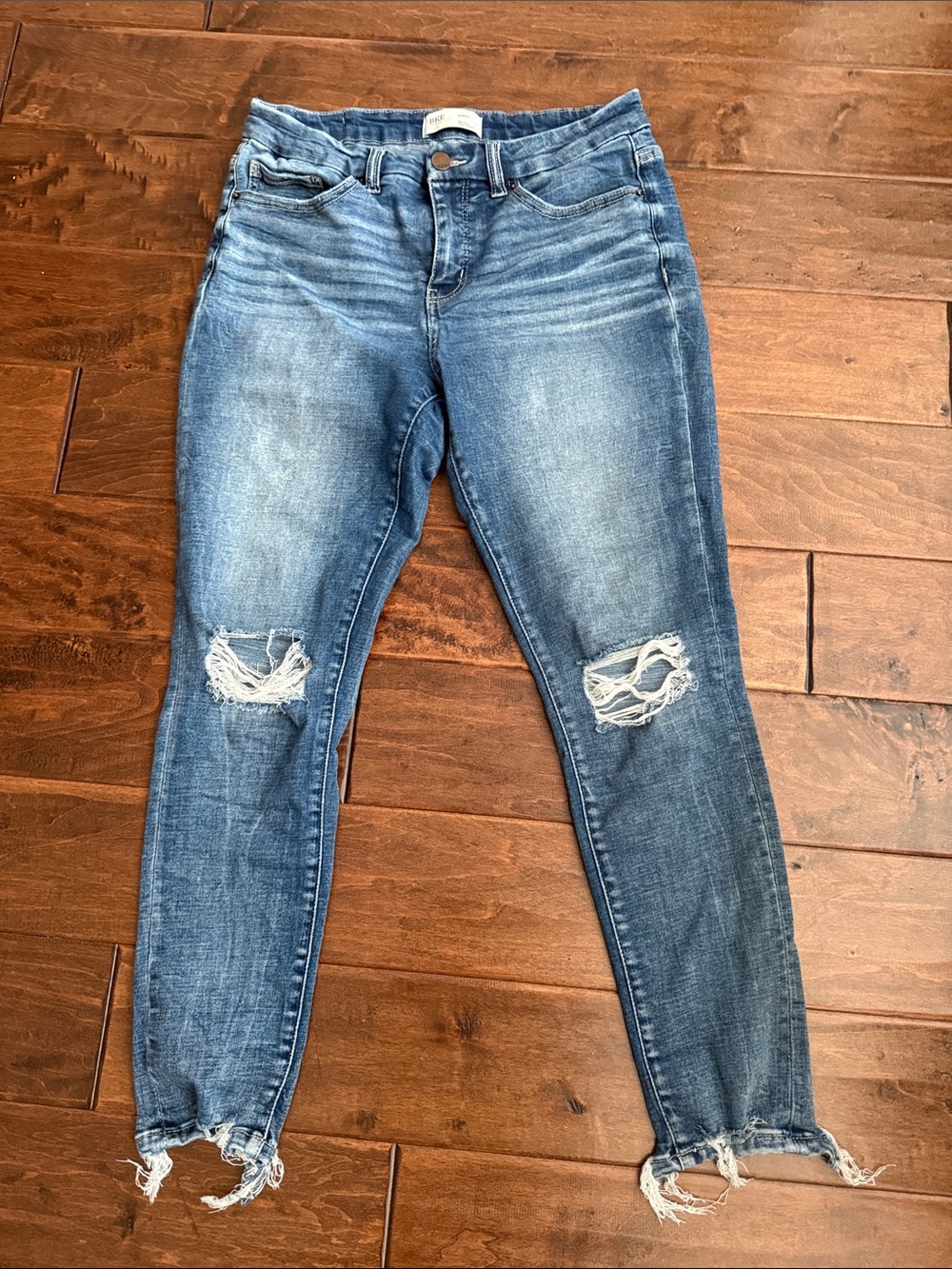 BKE Andi mid rise slim fit ankle skinny jeans like new! Size 30 x 27